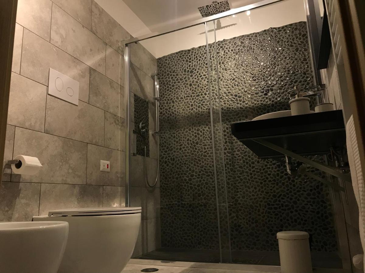 Helvetia Bed & Breakfast Castelmezzano Bagian luar foto