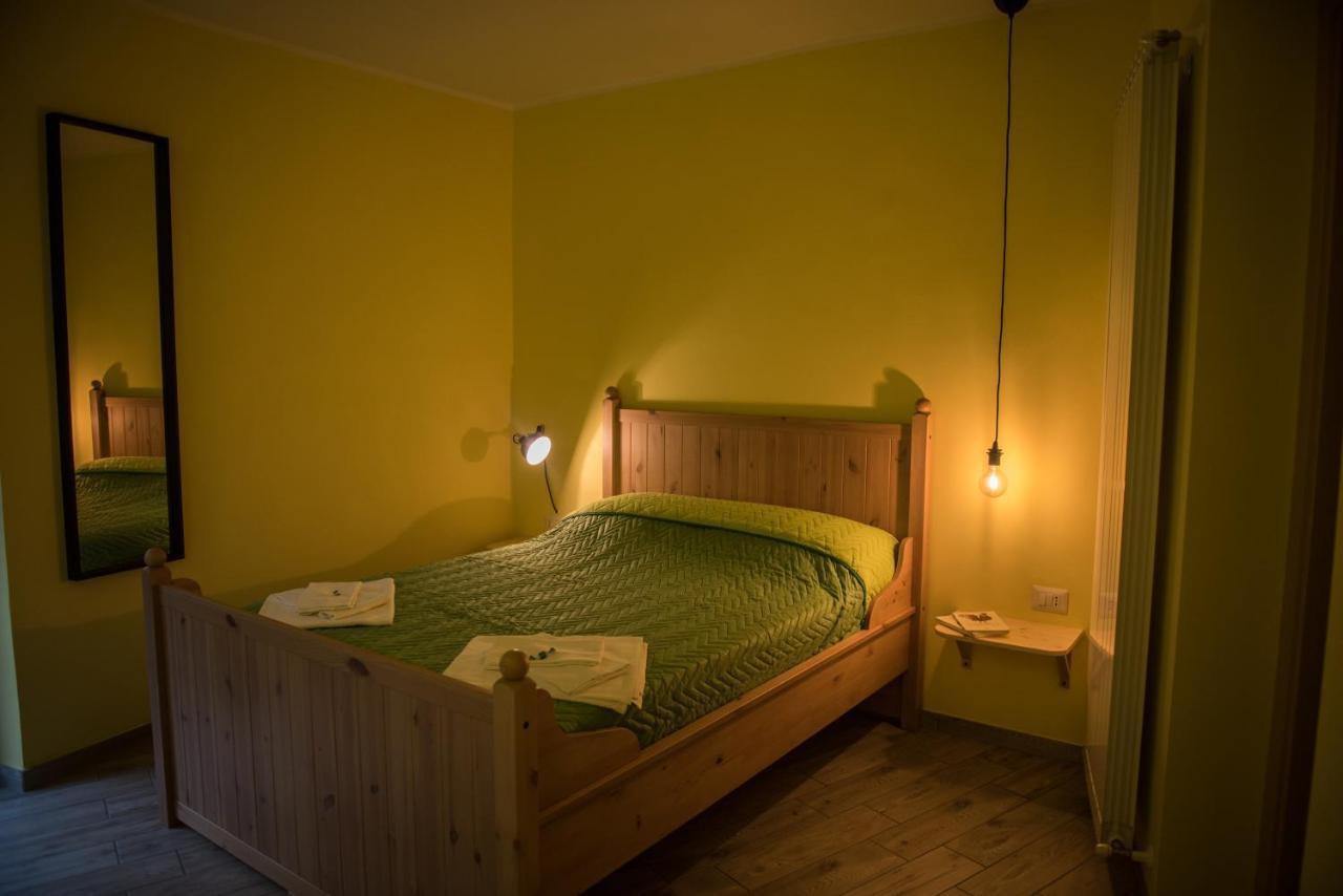 Helvetia Bed & Breakfast Castelmezzano Bagian luar foto